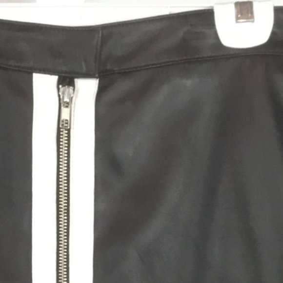 Danier Black & White Leather Skirt (nearly new) - Picture 2 of 3